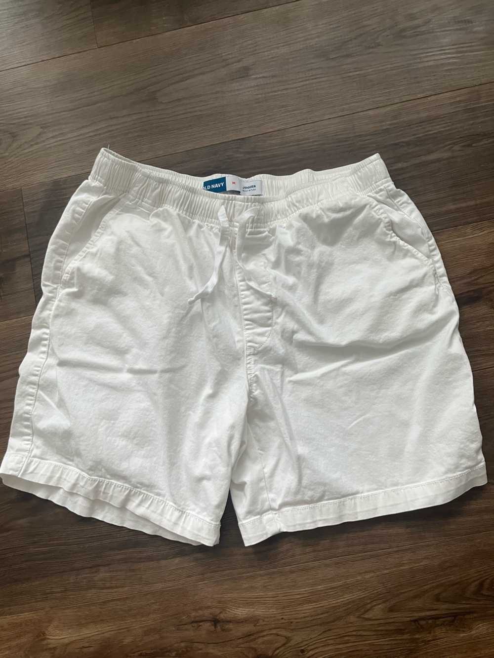 96% Cotton🐇Old Navy🐇 White Jogger Built-In Flex Shorts